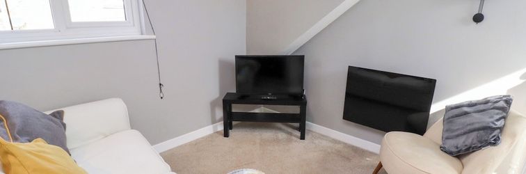 Others The Apartment