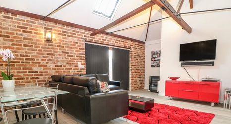 Others 2 4 Holt Court