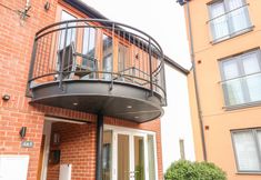 Others 7 4 Holt Court