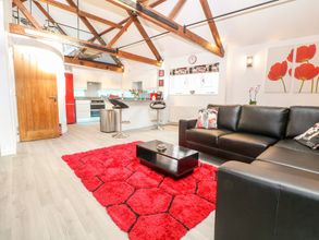 Others 4 4 Holt Court