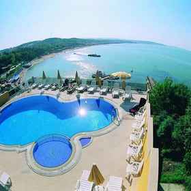 Primary image 1 Kilyos Kale Otel, Hotel DOLPHIN BALIK RESTAURANT ( SARIYER BALIK RESTAURANT)