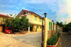 Others The Train Guesthouse