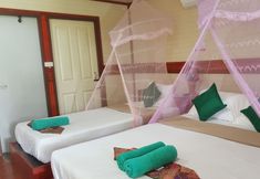 Others 3 The royal bamboo lodge