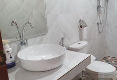 Others 7 The royal bamboo lodge