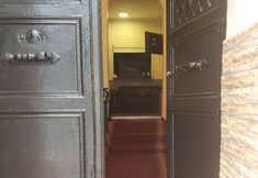 Others 3 Ottoman Apart