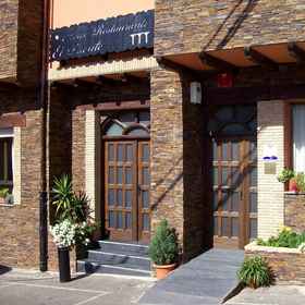 Primary image 1 Hotel El Puente, Berzocana Hotels