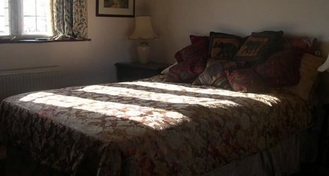 Others 2 189 April Cottage