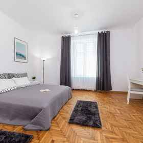 Primary image 1 로얄 시티  아파트먼트 스타로비슈나 36, 마워폴스카주 호텔