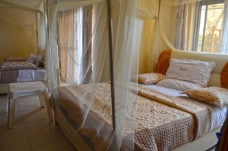 기타 4 Moonlight Hotel-Namanve