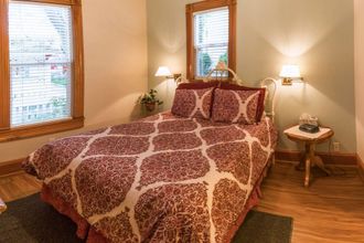 其他 4 Oak Sherwin House Near OSF