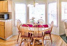 Lain-lain 3 Oak Hideaway Cottage- 1.5 Blocks to OSF