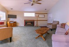 Lain-lain 4 Oak Hideaway Cottage- 1.5 Blocks to OSF