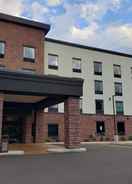 Imej utama Cobblestone Hotel and Suites Janesville