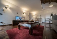 Others 3 Mansarda Magritte