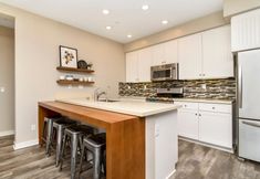 Others 7 Modern Escape