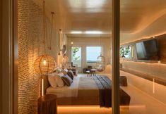 Others 4 Divelia East