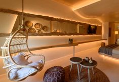 Others 6 Divelia East