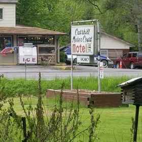 Primary image 1 แคทสกิล มอเตอร์ คอร์ท โมเต็ล, โรงแรม & ที่พัก Bailiwick Ranch and Zoo