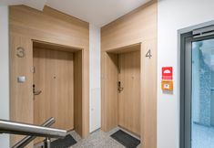 Others 4 Q17 Apartments