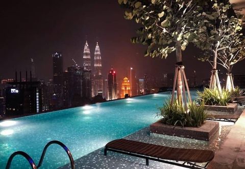 Others Expressionz Professional Suites by SYNC