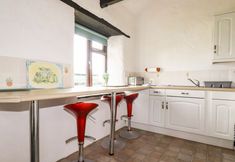 Others 5 Ravens Croft