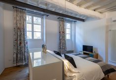 Others 4 Santo Spirito Exclusive