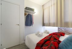 기타 5 Happy People Sagrada Familia