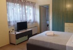 Others 2 Central Studio