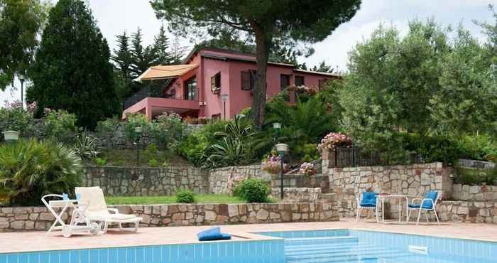 Others Villa Ivoni 2