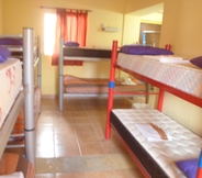 Others 5 Milenarios Hostel