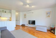 Others 5 Luna Beach Studio 210