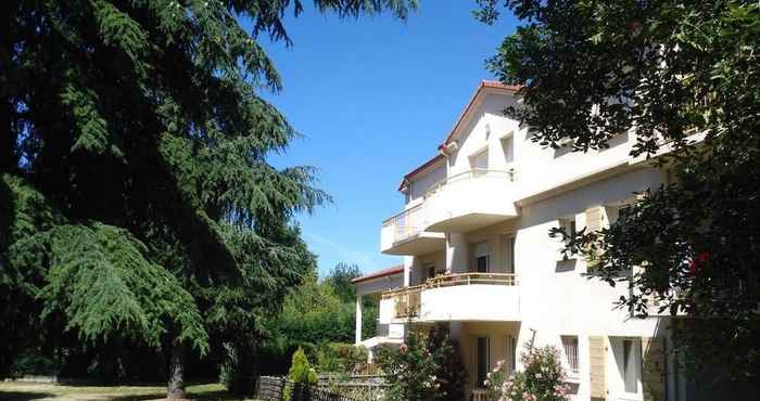 อื่นๆ Chambre d'hôtes avec balcon et vue sur le parc, hôte privé