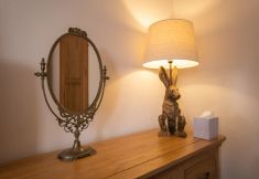 อื่นๆ 4 Rose And Crown