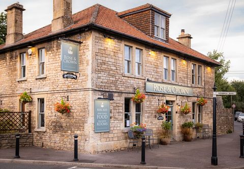 อื่นๆ Rose And Crown