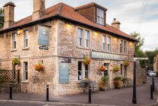 อื่นๆ Rose And Crown