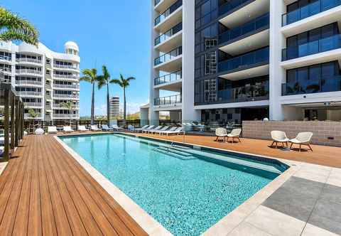 Lain-lain Qube Broadbeach