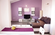 Others 3 Apartments Miki Pag