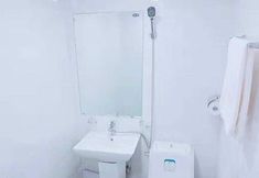 อื่นๆ 6 Hotel Black