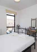 Room Fantastic Modern 2 Bedroom Flat in Lambeth