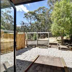 Primary image 1 Sinofield Edu-Retreat, Springwood Hotels