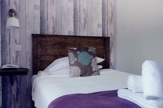 其他 4 Mullions 51 B&B