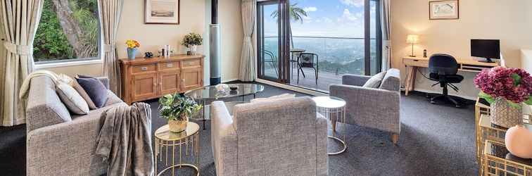 Others Spectacular Hilltop Retreat near Piha