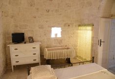 其他 4 Trulli Occhi di Pietra