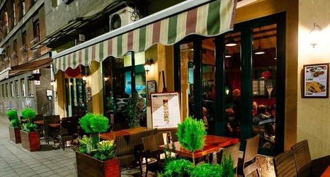 Others 2 Apartment Art Galery