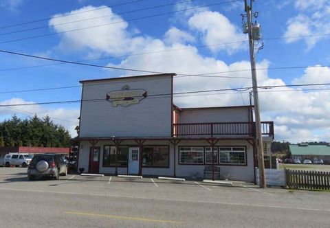 Others Tyee Restaurant and Hotel