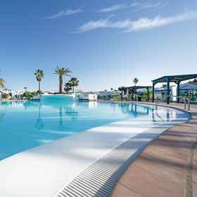 Primary image 1 Maspalomas Lago - Canary Sunset, Hotel San Bartolomé de Tirajana