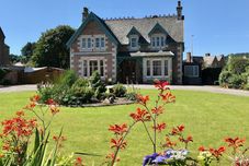 อื่นๆ Lairds Lodge