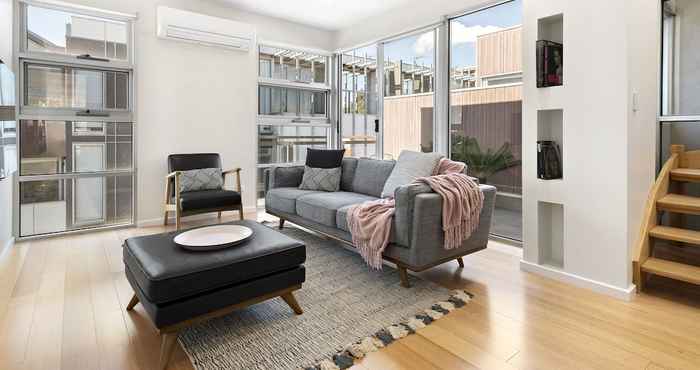 Others Hotham, 2BDR North Melbourne Apartment