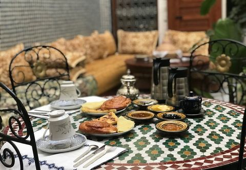 อื่นๆ Riad Salma