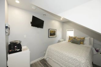 Others 4 Serene Niagara Inn